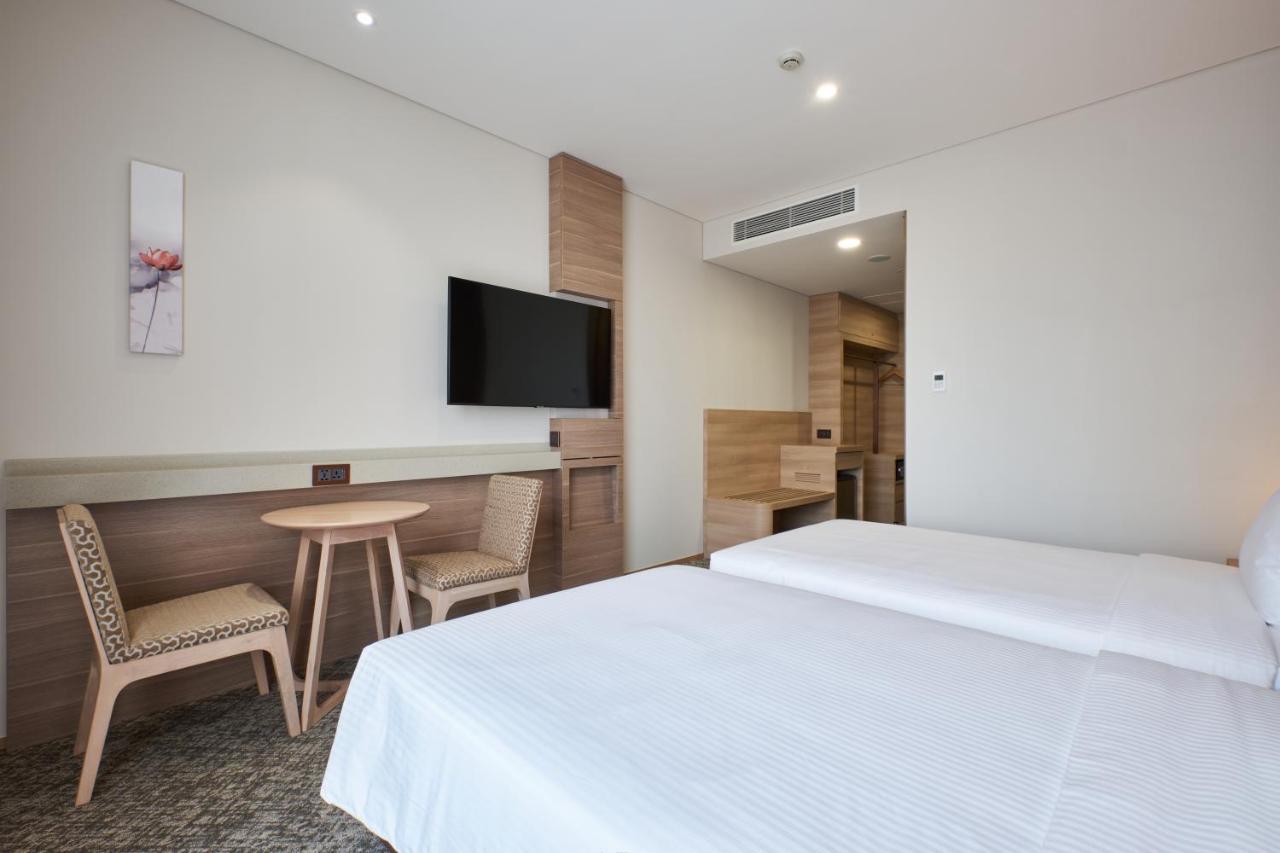 Sotetsu Grand Fresa Saigon 相鉄グランドフレッサ サイゴン Hotel Ho Chi Minh City Exterior photo